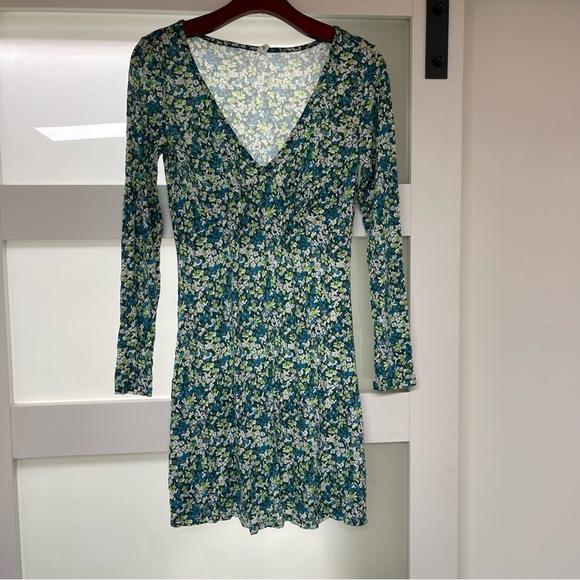 Floral Green Dress - Picture 2 of 7